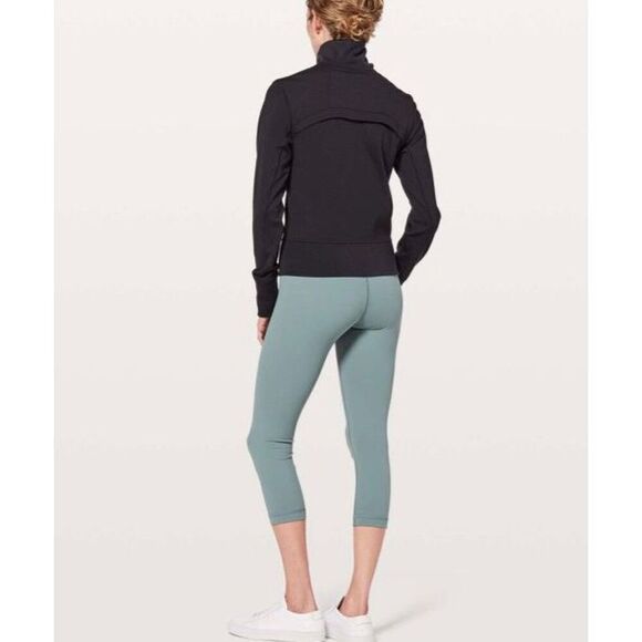 Lululemon Gather Up Jacket - Picture 2 of 8